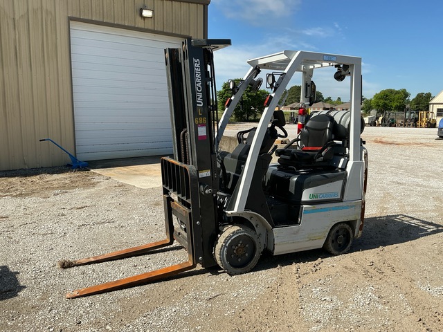 2022 UniCarriers MCP1F1A15LV 2750 lb Pneumatic Tire Forklift