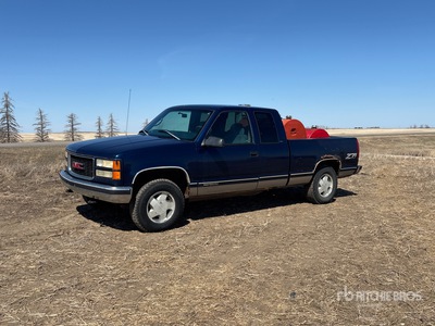 GMC Sierra 1500 4x4 Extended Cab Pickup