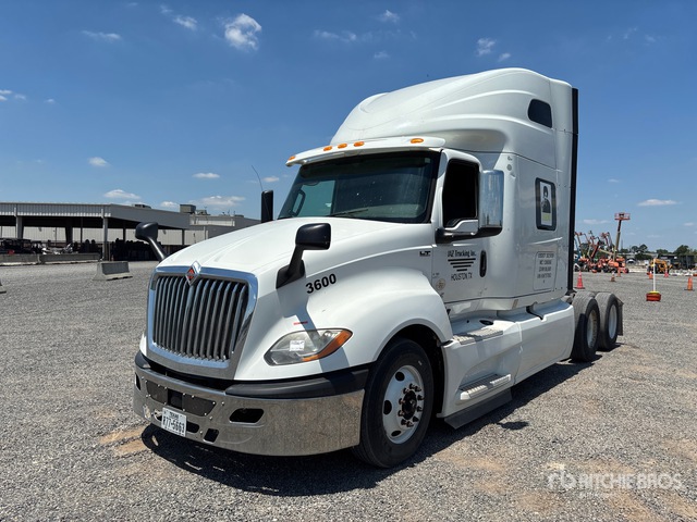 2019 International LT625 6x4 T/A Sleeper Truck Tractor