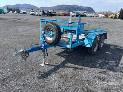 1983 Domes 10 ft T/A Trailer utilitario
