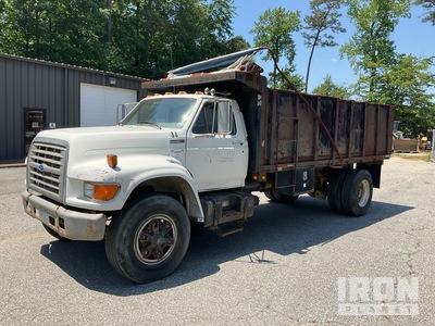 1996 Ford F-800 4x2 S/A Dump Truck