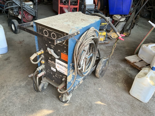 1984 Miller Star Welder 200 200 A Skid-Mounted Electric Welder