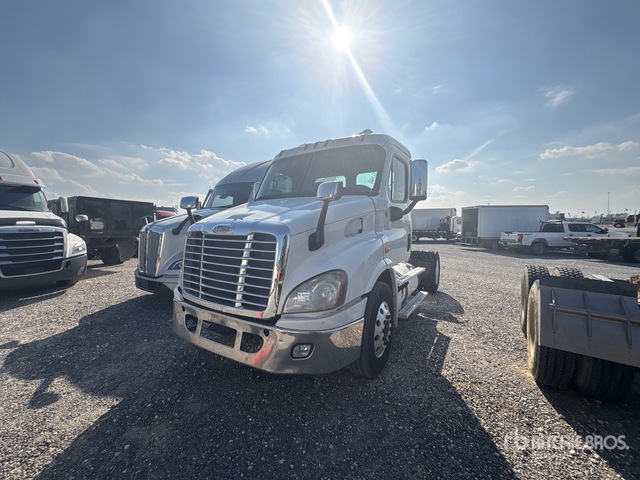 2013 FREIGHTLINER CASCADIA