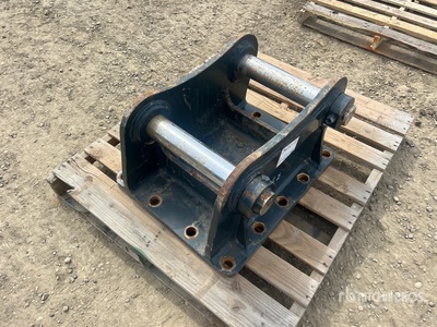 16 in Bucket Lugs