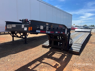 2023 Fontaine Renegade XN20 36288 lb T/A Single Drop Removable Gooseneck Lowboy Trailer