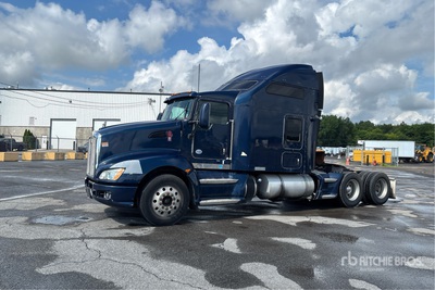 2014 Kenworth T600 6x4 Cabeza Tractora Cabina Dormitorio