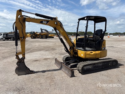 2017 Cat 304E2 CR Minikoparka
