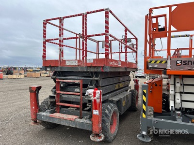 2013 Skyjack 7127RT Electric Scissor Lift