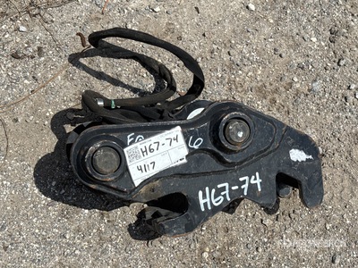 Cat 5.5 in Wheel Loader Bucket - Fits Cat PWR Coupler