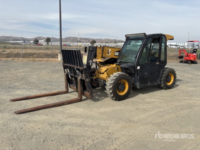 2015 Cat TH255C Telehandler