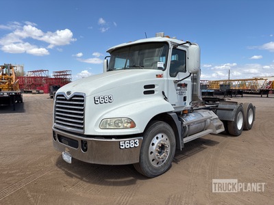 2007 Mack CXN613 6x4 T/A Dagcabine Trekker