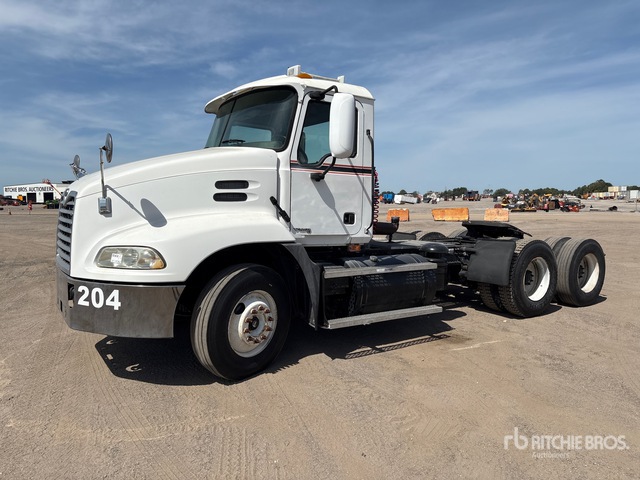 2007 MACK CXN