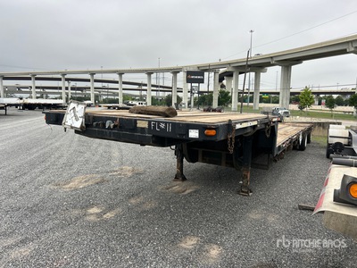 1998 Utility 48 ft T/A Spread Axle Single Drop Step Deck Trailer