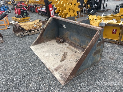 Star 1472HB-CT2 72 in Telehandler Bucket