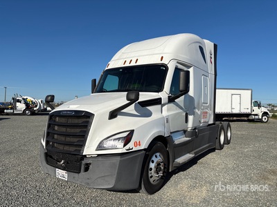 2021 Freightliner Cascadia 126 6x4 T/A Sleeper Truck Tractor