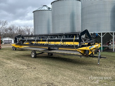 2011 New Holland 94C 30 ft Draper Combine Header