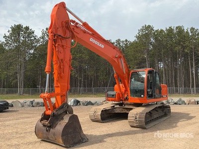 2010 Doosan 225 Tracked Excavator