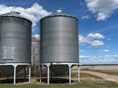 2000 Westeel +/- 2000 bu 6 Ring Hopper Grain Bin
