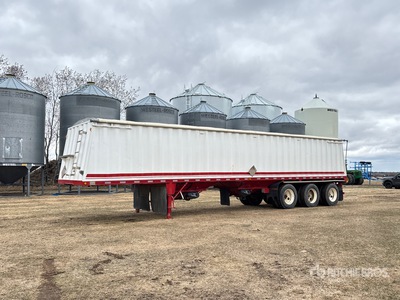 2000 Doepker 42 ft Tri/A Grain Trailer