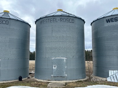 Westeel-Rosco +/- 2000 bu 6 Ring Grain Bin