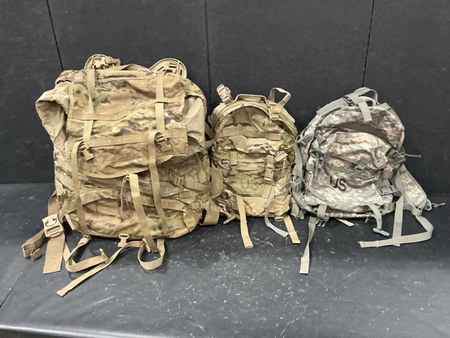 (4) Large Field Pack Sets, (8) Field Packs & Assorted Items