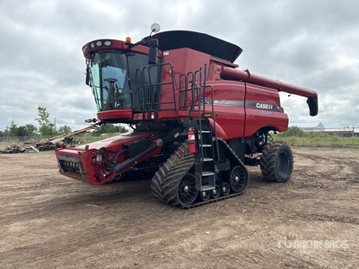 2010 Case IH 8120 4x4 Combine Harvester
