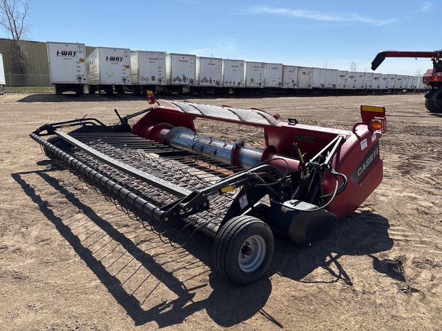 2011 Case IH 2016 16 ft Combine Pickup Header 2011 Case IH 2016 16 ft Combine Pickup Header
