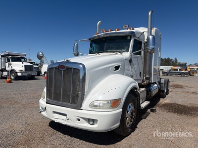 2014 Peterbilt 386 6x4 T/A Sleeper Truck Tractor
