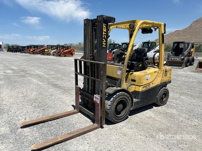 2011 Hyster H60FT 5700 lb Pneumatic Tire No LPG tank with forklift. Forklift