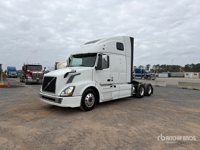 2016 Volvo Vnl 670 2016 Volvo Vnl670 6X4 T/A Sleeper Truck Tractor