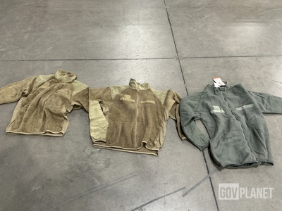 (28) Cold Weather Jackets & (1) Extreme Cold Weather Parka Liner