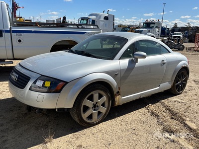 2002 Audi TT Coupe Automobile