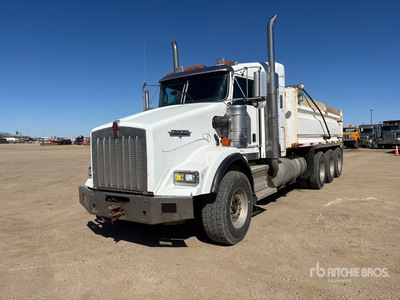 2007 Kenworth T800B 8x6 Tri/A Dump Truck