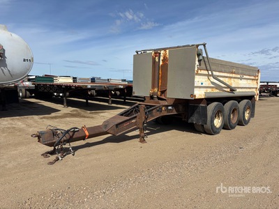 2013 Cancade 17 ft Tri/A Kippwagen