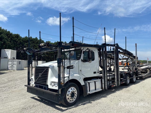 2015 Volvo VAH 6x2 Car Carrier Truck