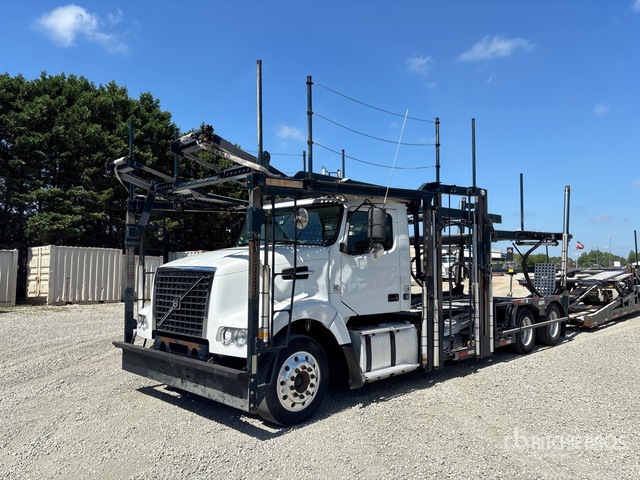 2015 Volvo VAH 6x2 Car Carrier Truck