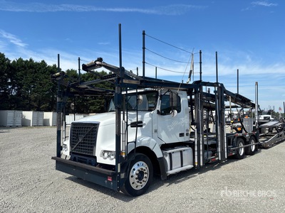 2015 Volvo VAH 6x2 Car Carrier Truck