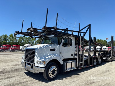 2016 Volvo VAH Car Carrier Truck