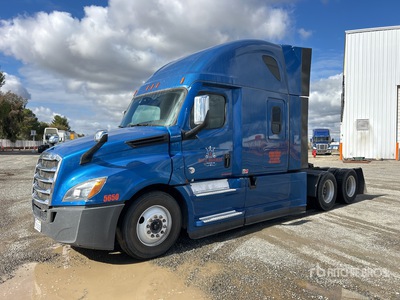 2021 Freightliner Cascadia 126 6x4 T/A Sleeper Truck Tractor