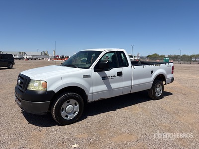 2006 Ford F-150 XL 4x4 Pickup
