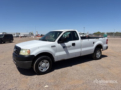 2006 Ford F-150 XL 4x4 Pickup