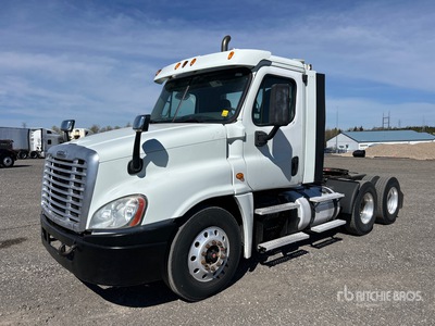 2014 Freightliner Cascadia 125 6x4 T/A Day Cab Truck Tractor