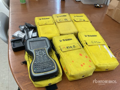 Quantity of (6) Trimble TSC2 Data Collector Nivel láser