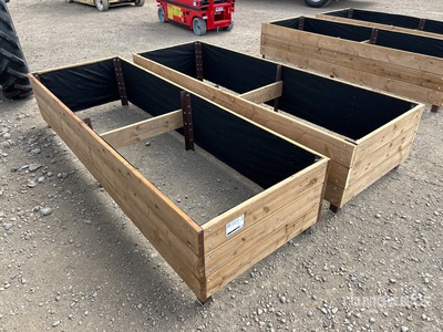 Quantity of (2) 30 In x 96 In x 15 In Raised Garden Boxes Divers - Équipement d'aménagement paysagé