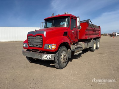 2003 Mack CV713 6x4 T / A-kiepwagen