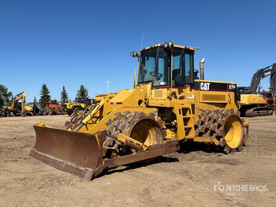 2004 Cat 815F Compactador vertedero de ruedas