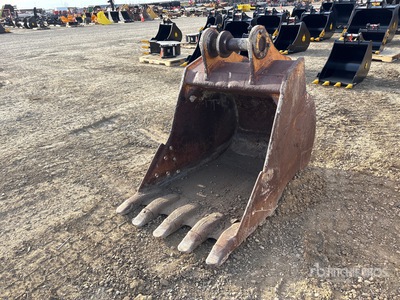 36 in Digging Bucket