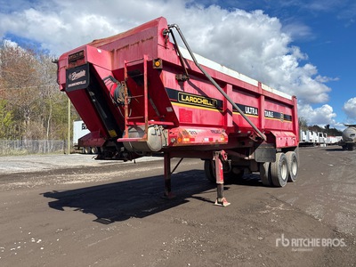 2013 Larochelle M402D227264866 26 ft T/A End Dump Trailer