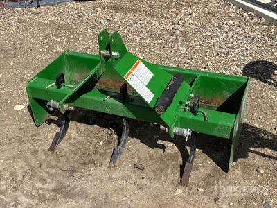 Frontier BB2048L 48 in 3 Point Hitch Planierhobel - Fits John Deere 2320 HST Compact Utility Tractor