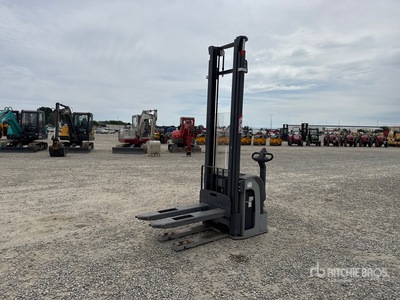 2013 OMG CBD20W-II Li Pallet Jack